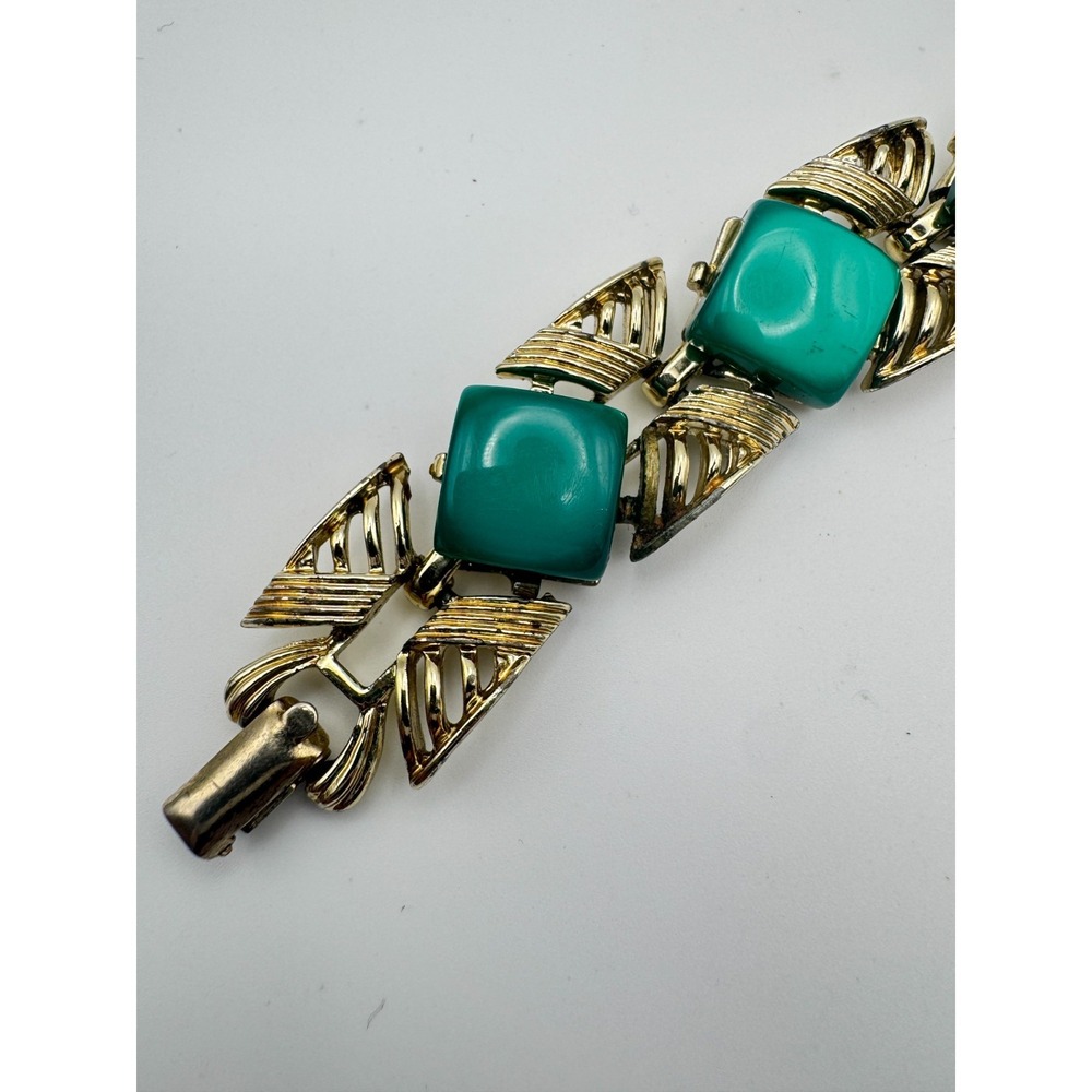 Vintage Coro Bracelet Green Thermoset Link Moonglow Lucite Gold Tone MCM 7" - Picture 2 of 7